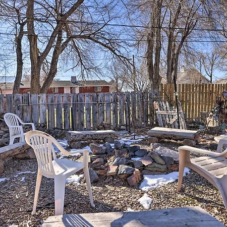 Cozy And Vintage Cedar City Apartment With Fire Pit! Bagian luar foto