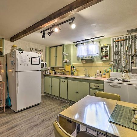 Cozy And Vintage Cedar City Apartment With Fire Pit! Bagian luar foto