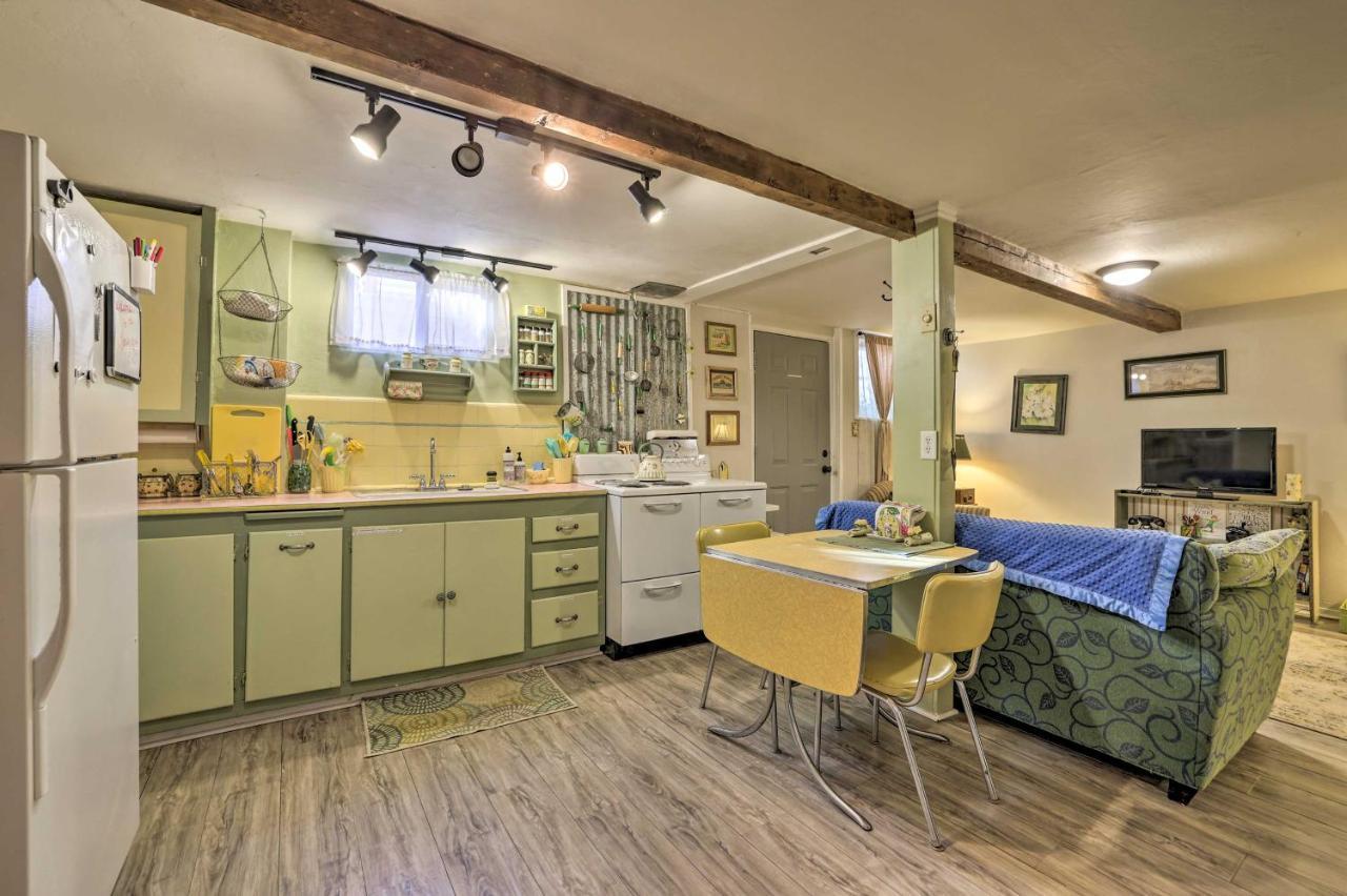 Cozy And Vintage Cedar City Apartment With Fire Pit! Bagian luar foto